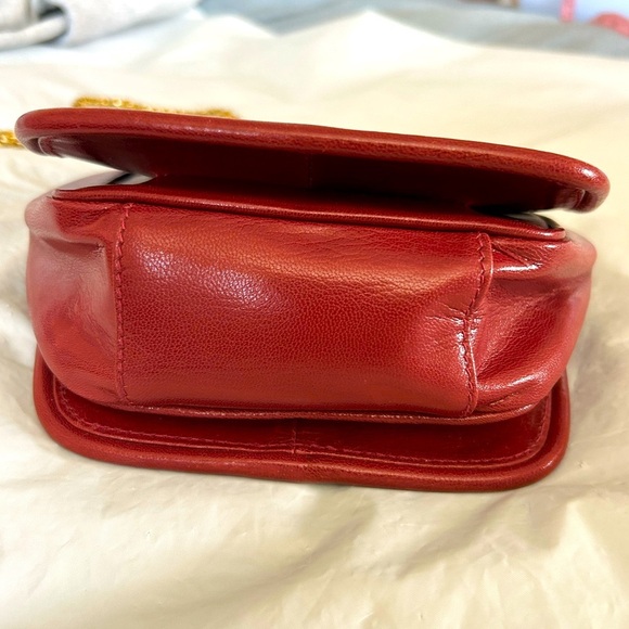 DE VECCHI by Hamilton Hodge Italian Leather Shoulder Bag Classic Red Gold Chain - Picture 10 of 15